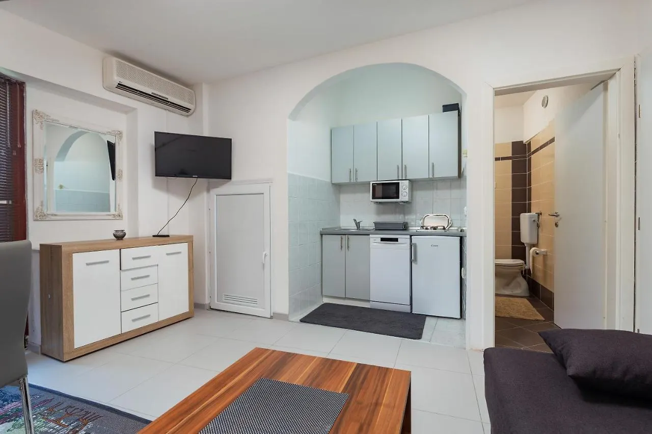 Top Central Apartments Pola